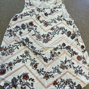 Maurices White and Brown Floral Women's Top